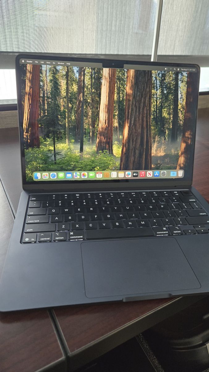 2025 MacBook Air 13" M4 16GB RAM 256GB SSD
