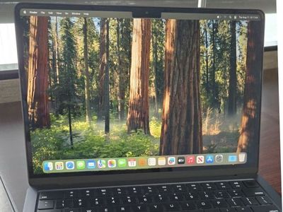 2025 MacBook Air 13" M4 16GB RAM 256GB SSD