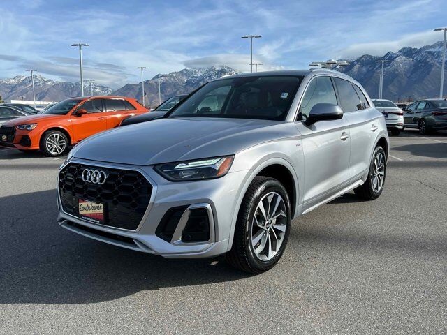 2022 Audi Q5 quattro S line Prem Plus 45 TFSI