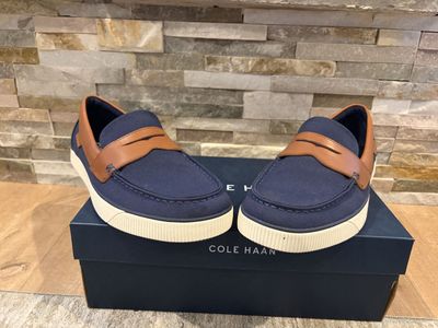 Men Cole Haan Nantucket 2.0 Penny Slip on Loafers/Shoes Navy/Tan C33799