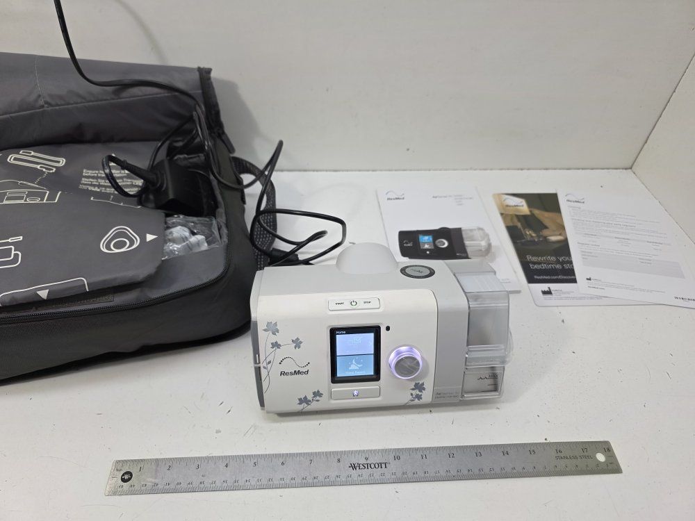ResMed Air Sense 10 Autoset W/ Case