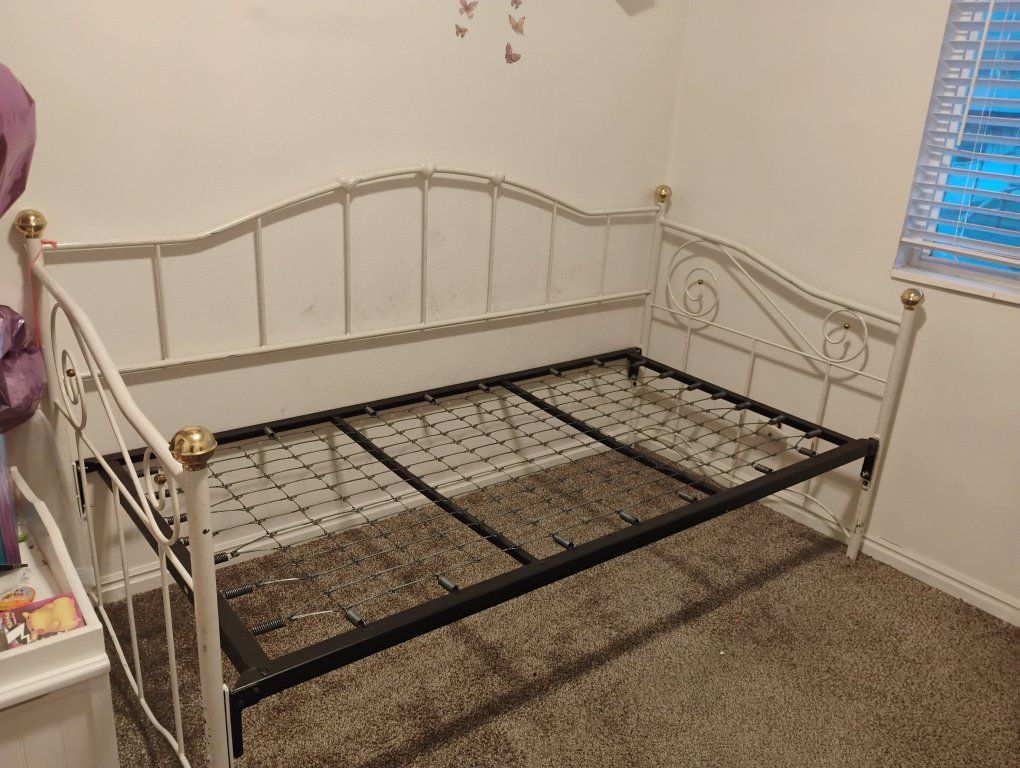Twin bed for sale