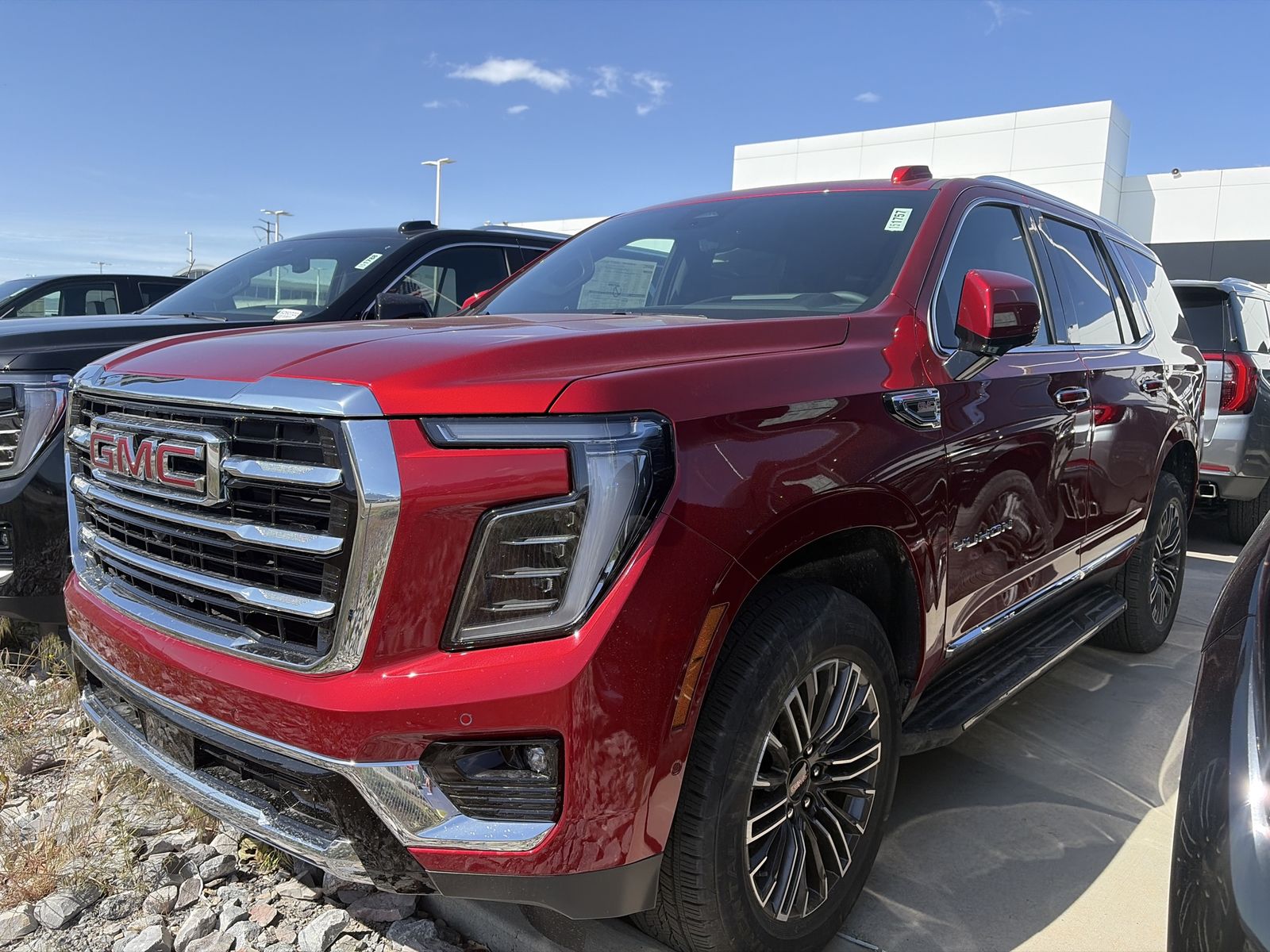 New OEM fixed running boards / assist steps from 2026 GMC Yukon Elevation