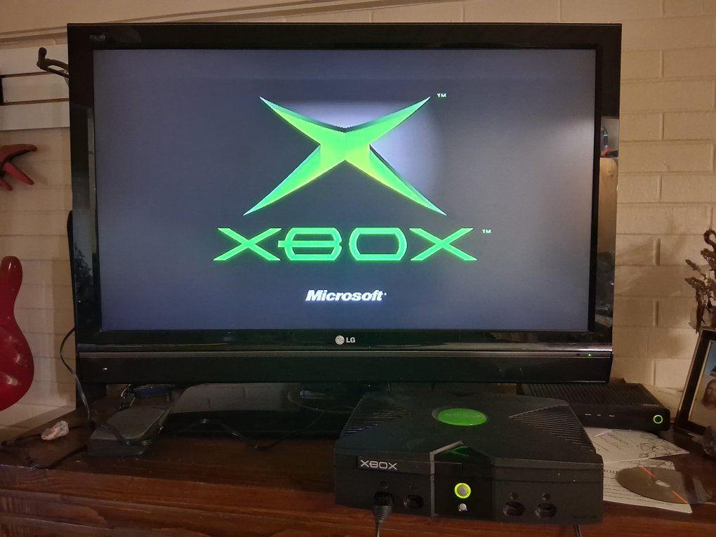 Original XBOX Game Console & Controller! 