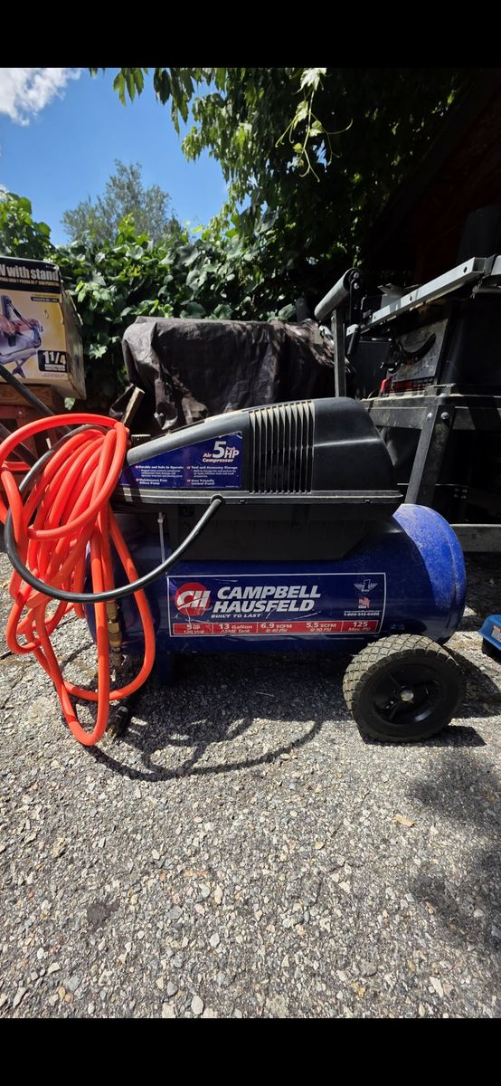 Air compressor 