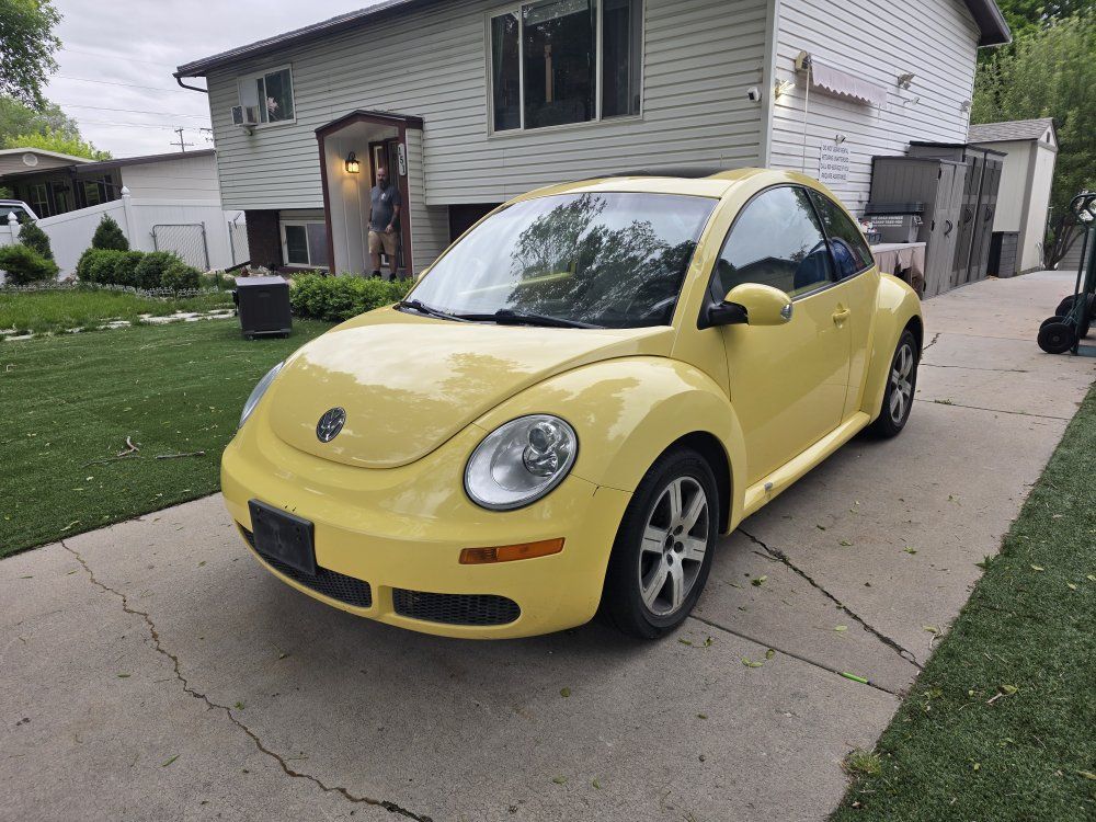 2006 VOLKSWAGEN BEETLE 2.5L