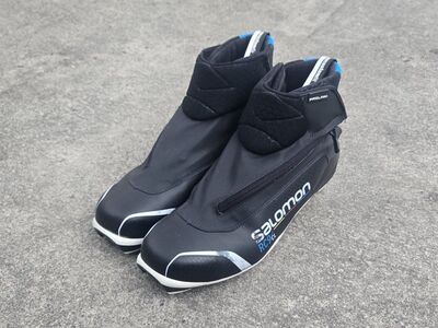 Salomon RC9 Size 9-9.5 Cross Country Ski Boots NNN