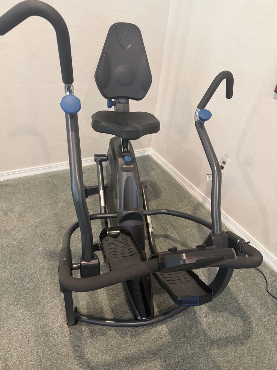 Teeter FreeStep LT3 Recumbent Cross Trainer – Excellent Condition
