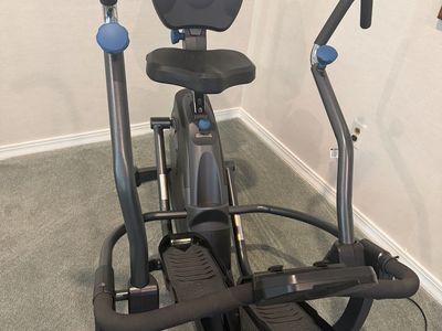 Teeter FreeStep LT3 Recumbent Cross Trainer – Excellent Condition