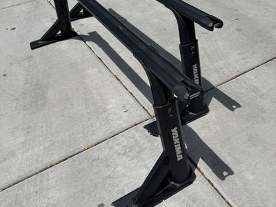 Yakima Overhaul HD Adjustable Rack System for Truck Bed