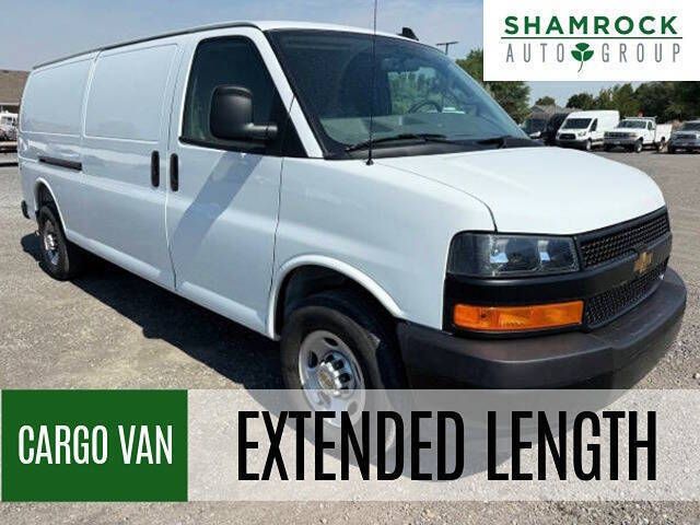2025 Chevrolet Express 2500 