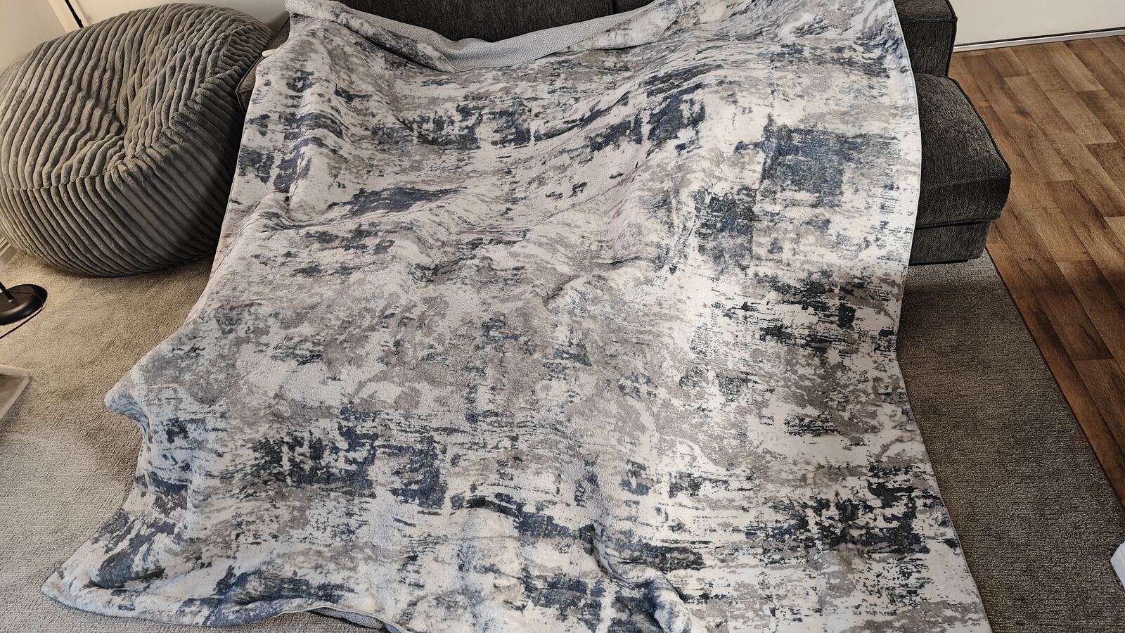 10' x 8' White/Blue/Grey Polyester Furry Rug