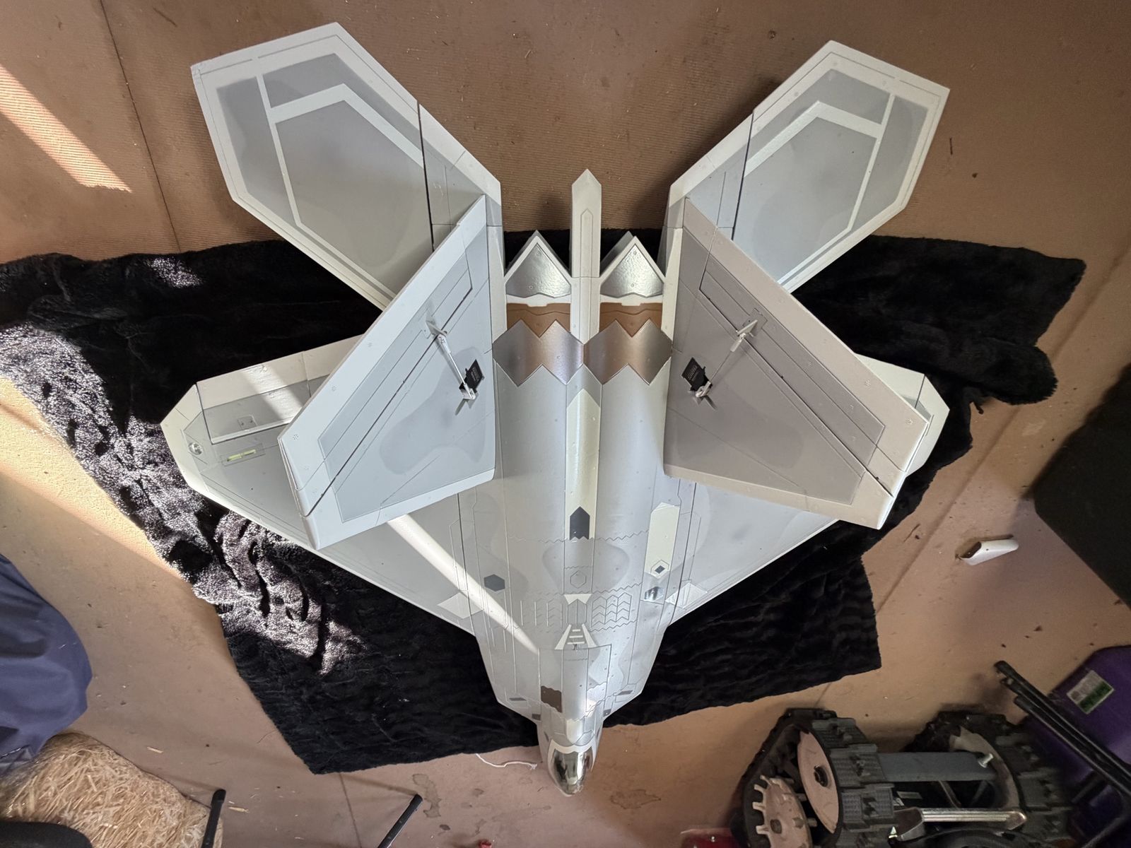 Main image 5