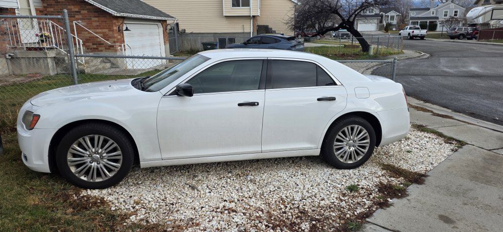 2013 Chrysler 300 300