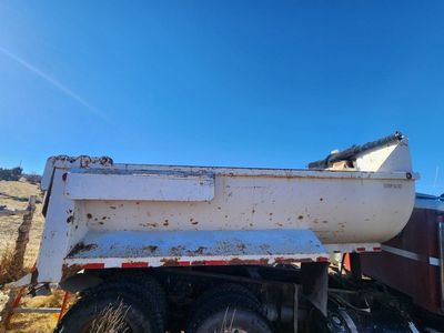 16' Heavy Duty Dump Bed w/New Hoist