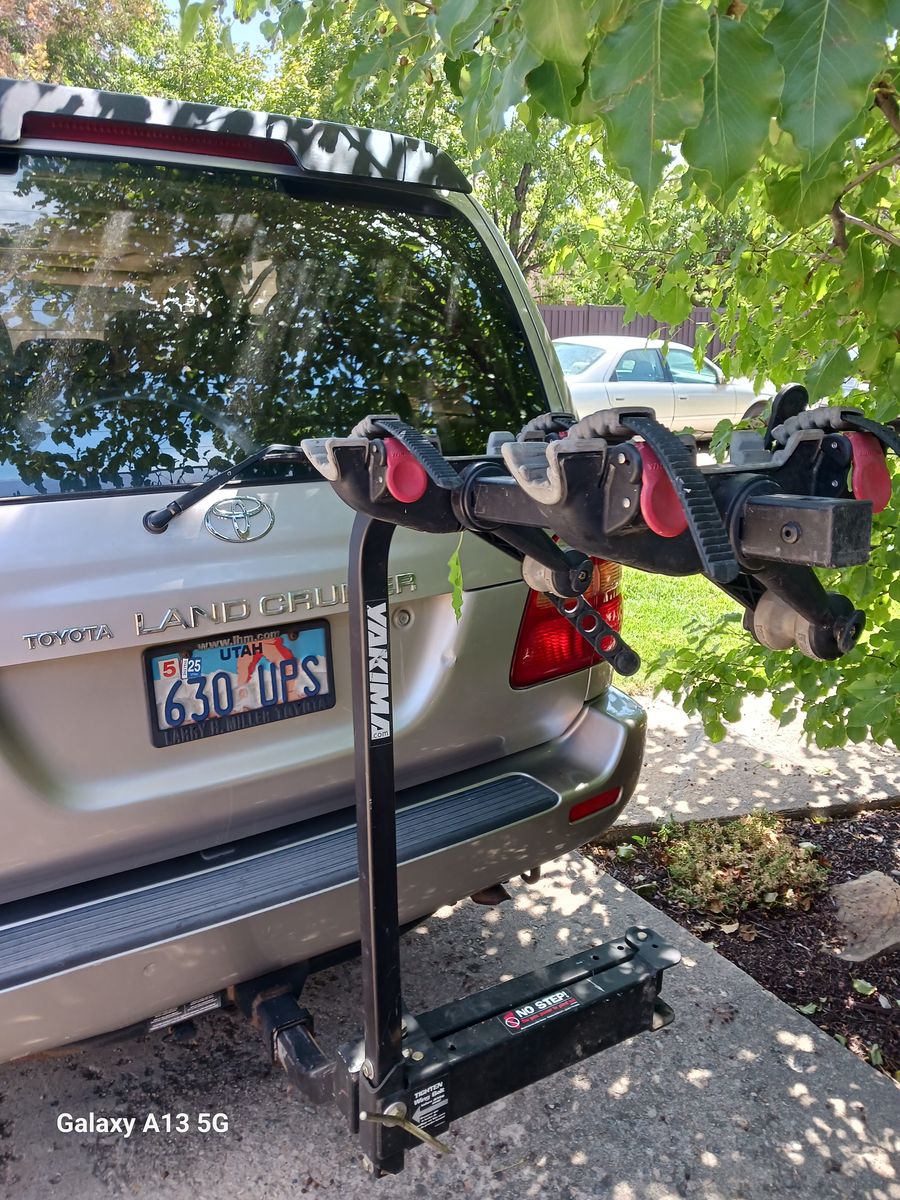 Yakima Swing Away Bike Carrier