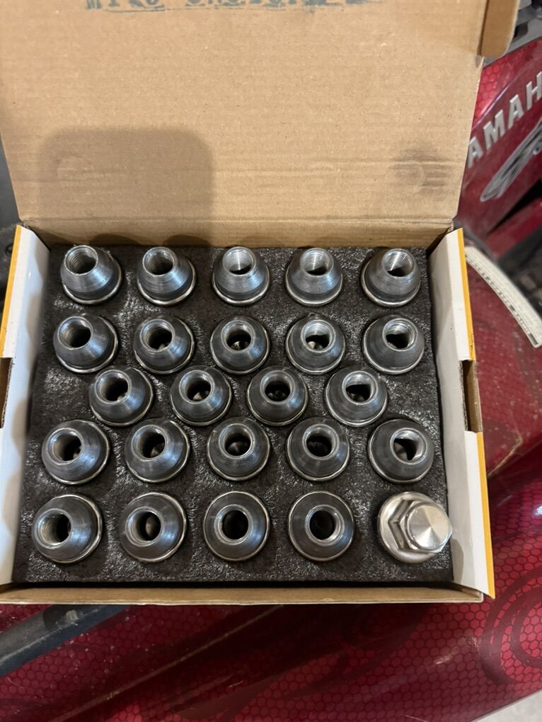 F150 Lug Nuts