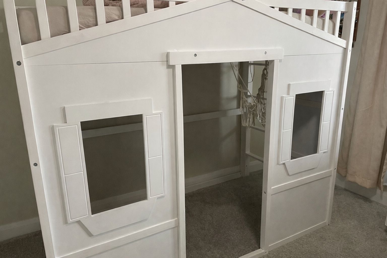 Twin Size Lofthouse Bed