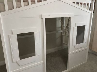 Twin Size Lofthouse Bed