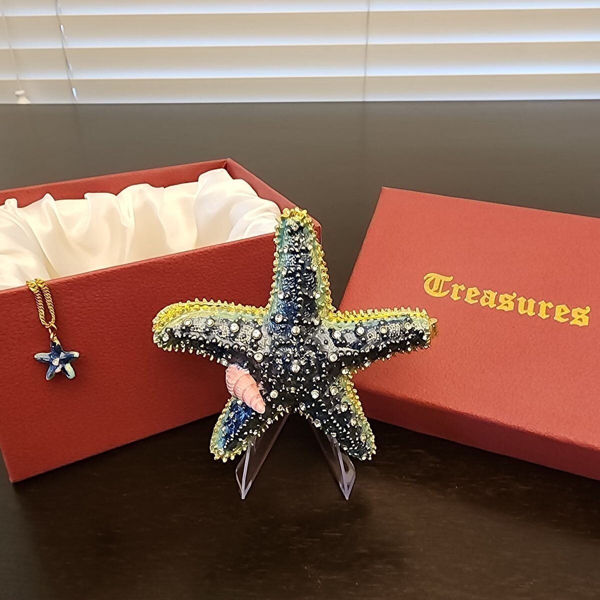 Starfish Keepsake & Necklace