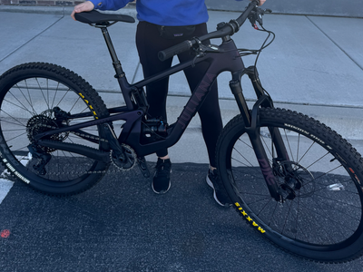 NEW Juliana Furtado R - Small (Santa Cruz 5010 Equivalent)