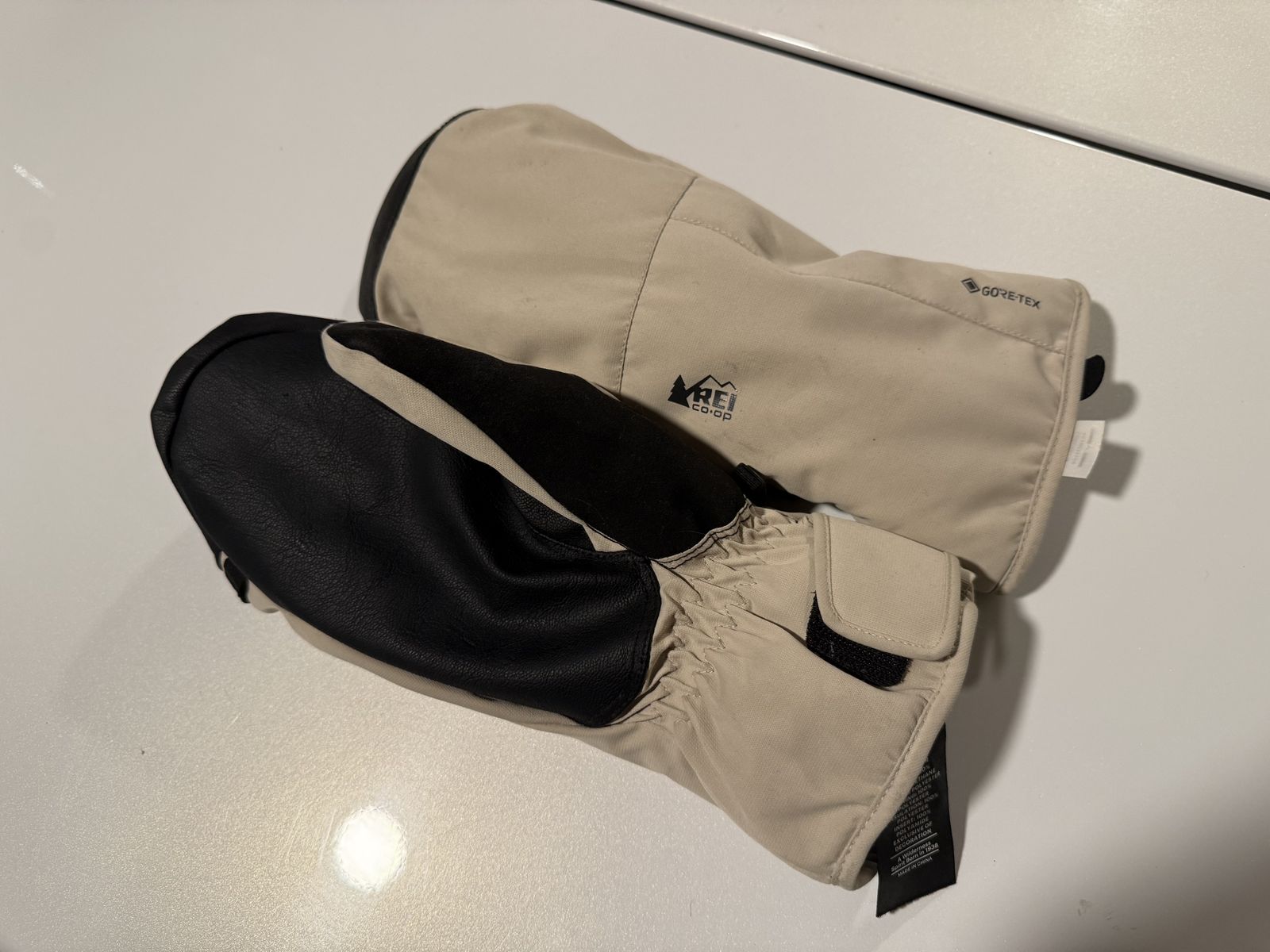 REI Goretex Mittens XL