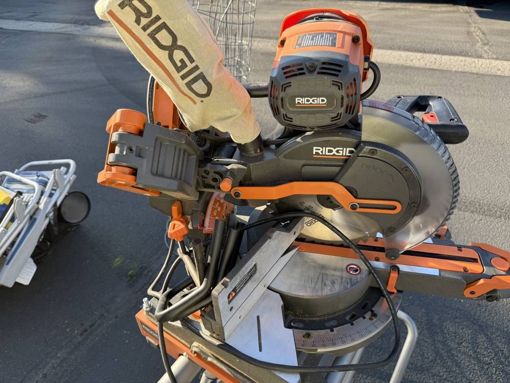RIDGID Sliding Compound Miter Saw + RIDGID Stand