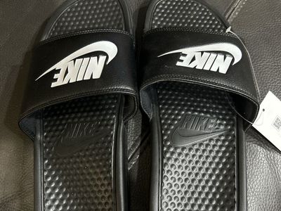 Nike Benassi JDI Men's Slide Sandals Black/White Size 11 New with Tags