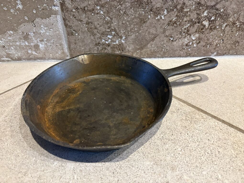 8 Inch Double Pour Spout Cast Iron Skillet CKP