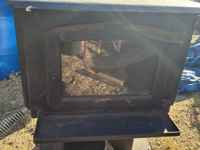 Pleasant Hearth / GHP Group Small Wood Stove
