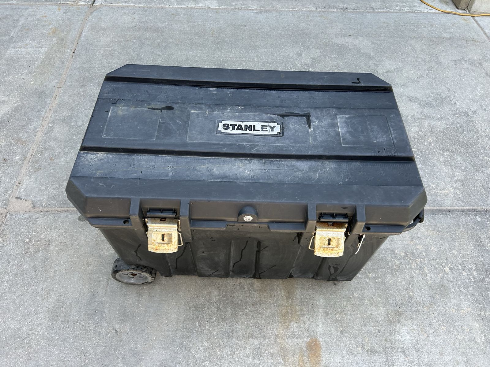 Stanley Heavy Duty Rolling Tool Box Mobile Job Chest with Lock