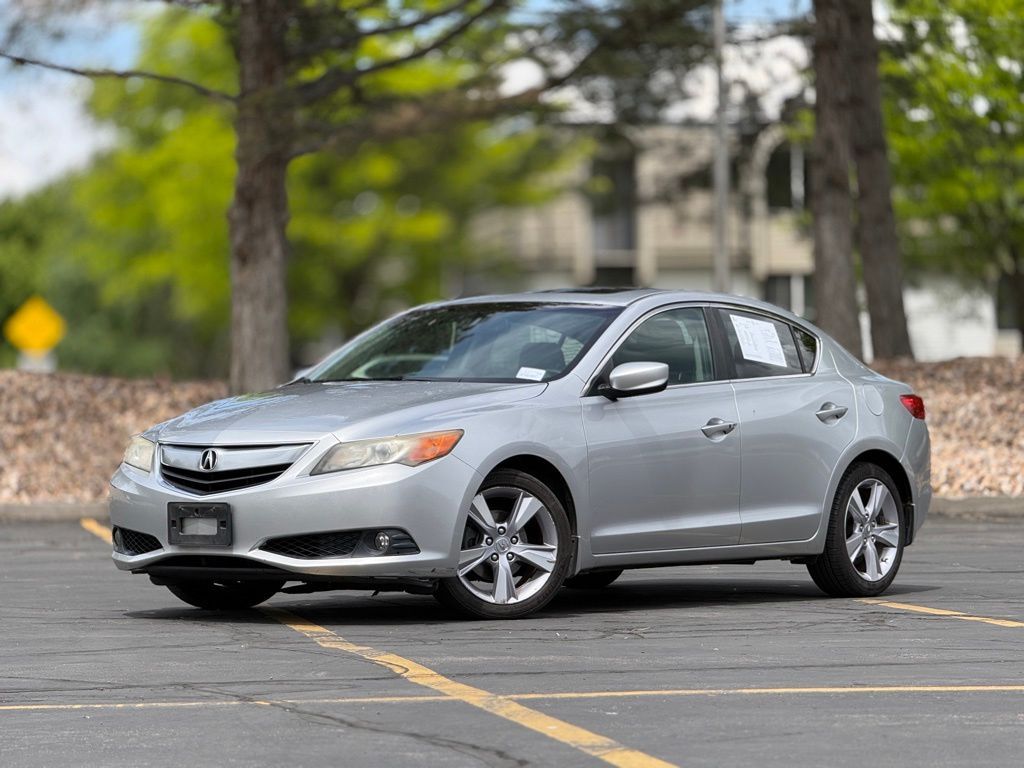 2013 Acura ILX 2.0L w/Premium