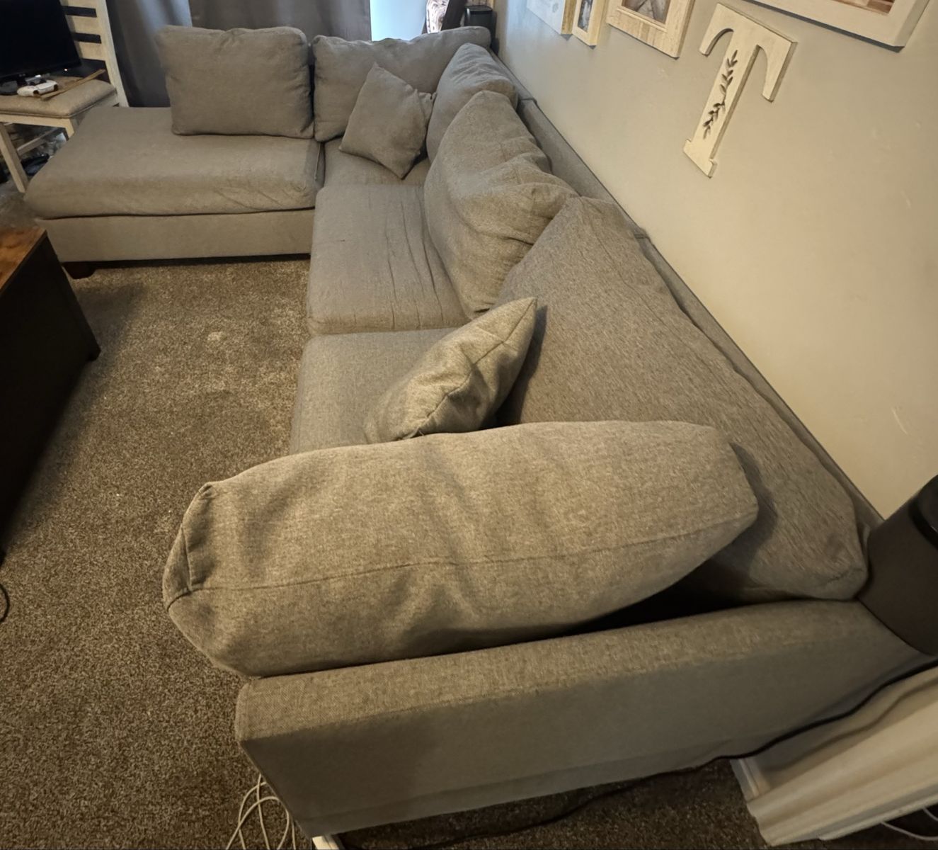 Sectional couch 