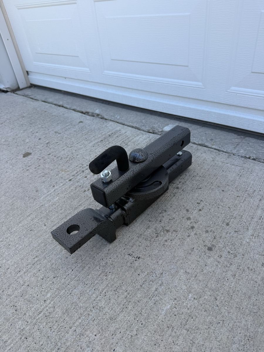 New 2 in swivel hitch