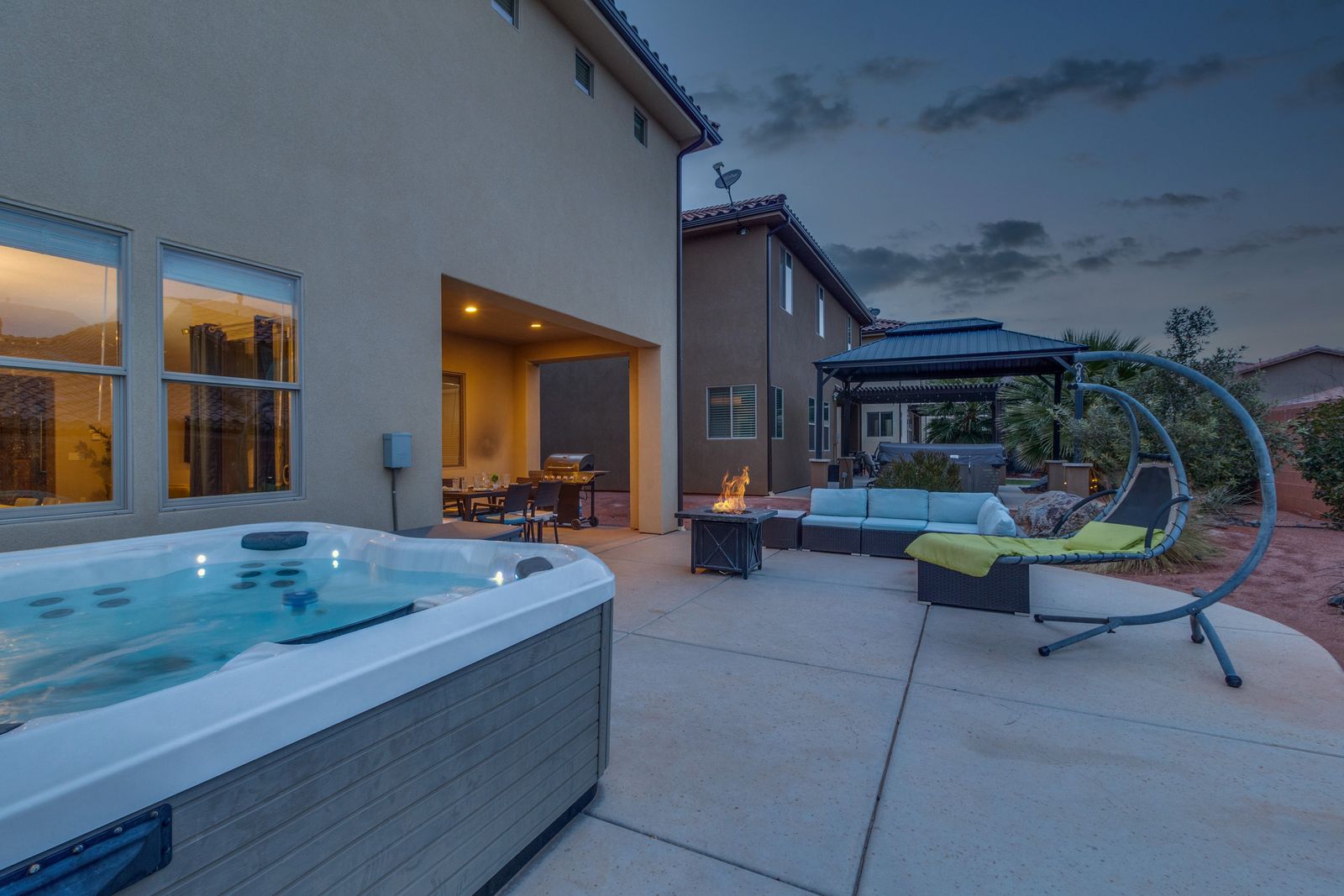 Paradise Village 97