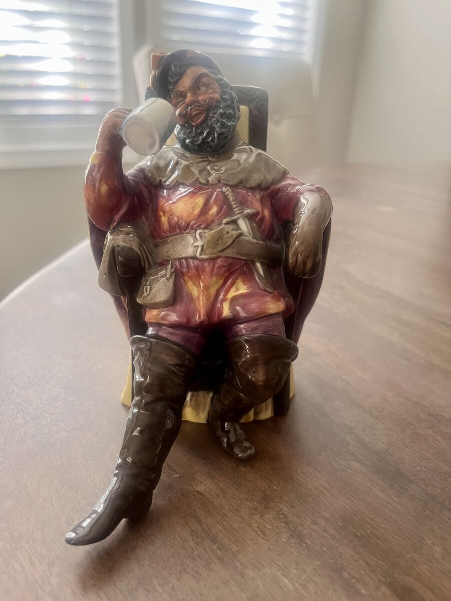 Royal Doulton Statute – The Foaming Quart