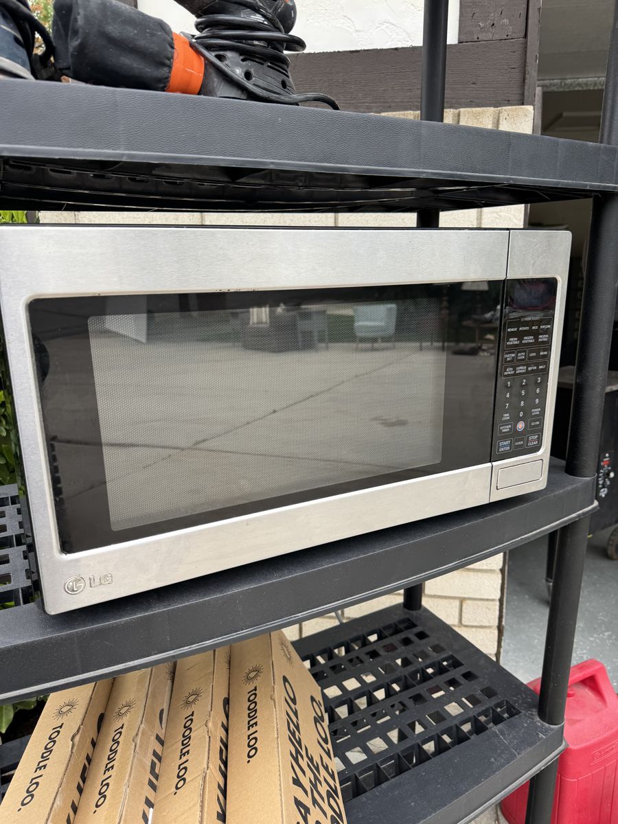 LG 2.0 cu microwave