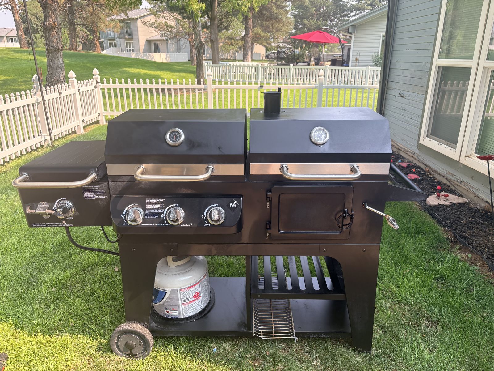 Combo-BBQ with smoker