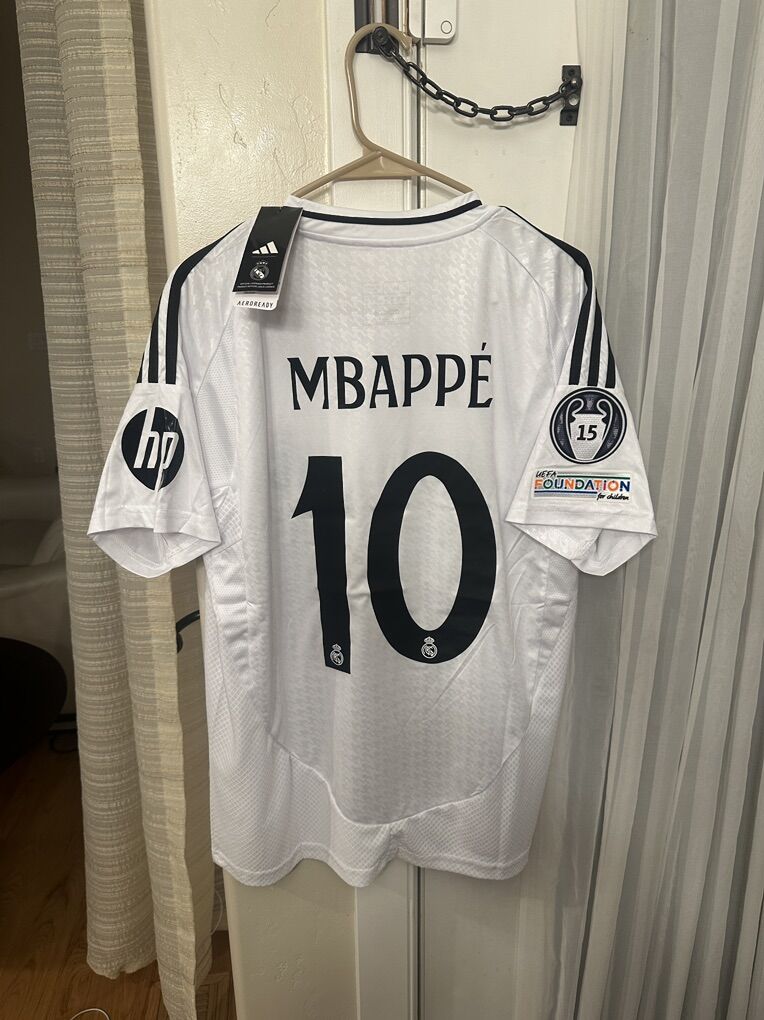 Real Madrid Mbappe #10 Soccer Jersey Medium