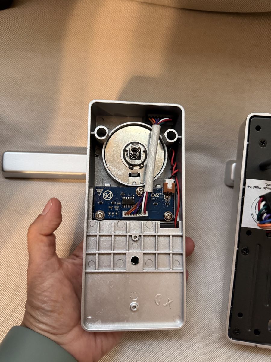 Main image 5