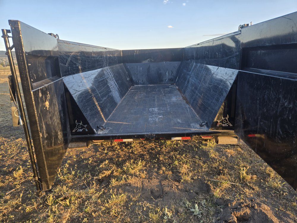 Main image 6