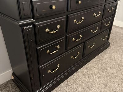 4-Piece Solid Wood Queen Bedroom Set (RC Willey)