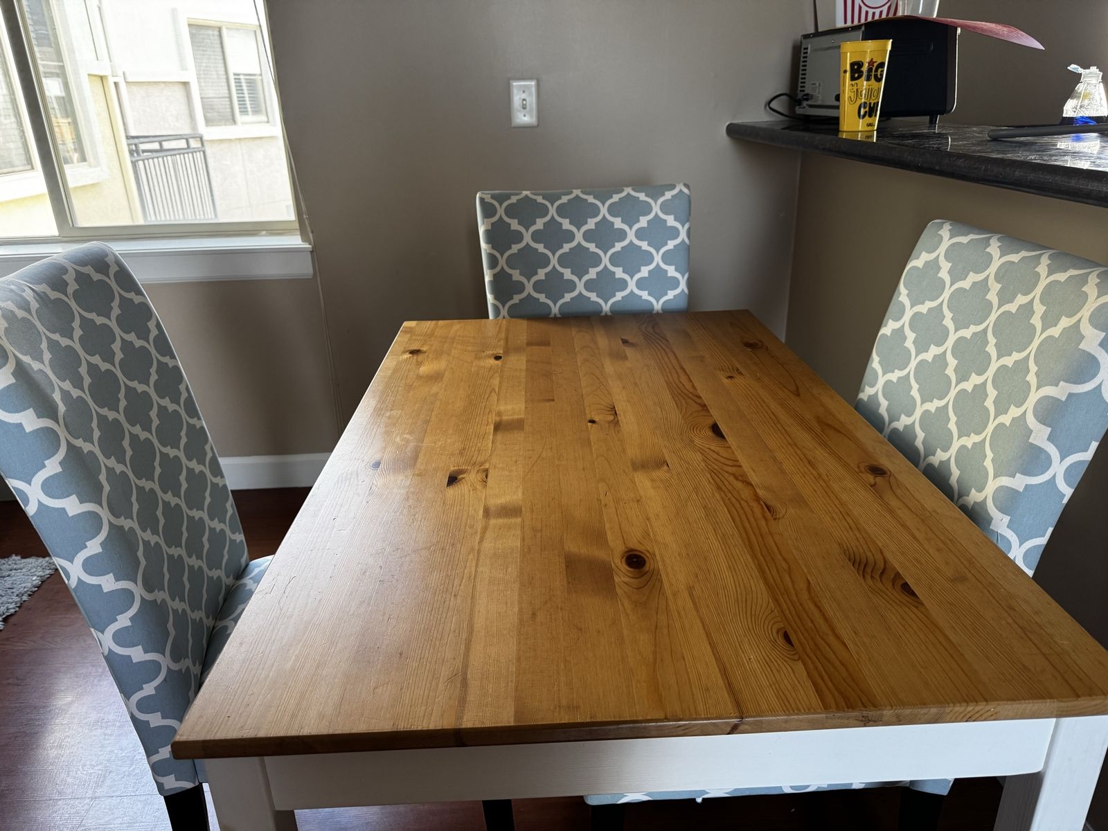 Dining Table and 4 Chairs