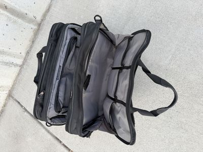 Victorinox Werks Professional Cordura Expandable Briefcase Laptop Bag Black