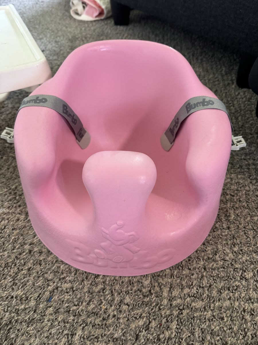 Bumbo floor seat