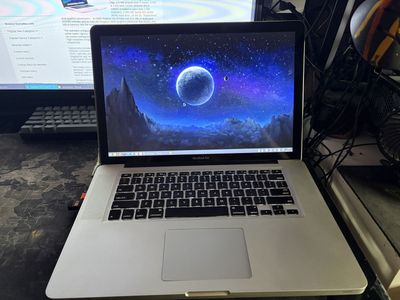 Macbook Pro 15 inch 2011 with Radeon 6750M Graphics
