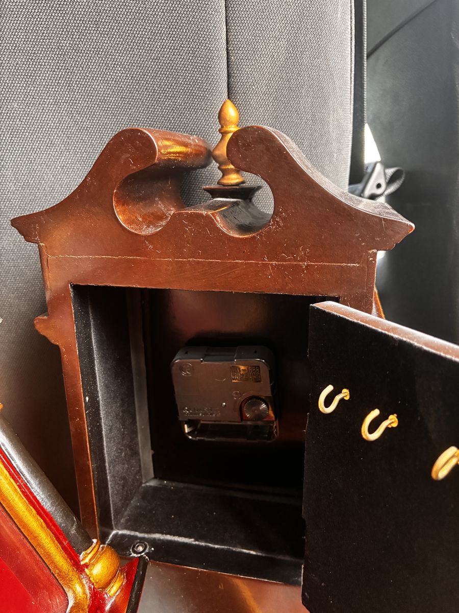Main image 4