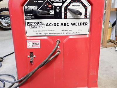 Lincoln AC-DC 225 Amp Welder Excellent Condition