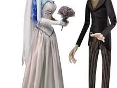 Animated 6ft life-size Victor and Emily from Corpse Bride- Halloween Outdoor decor