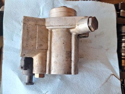 02 f350 7.3 high pressure oil pump.